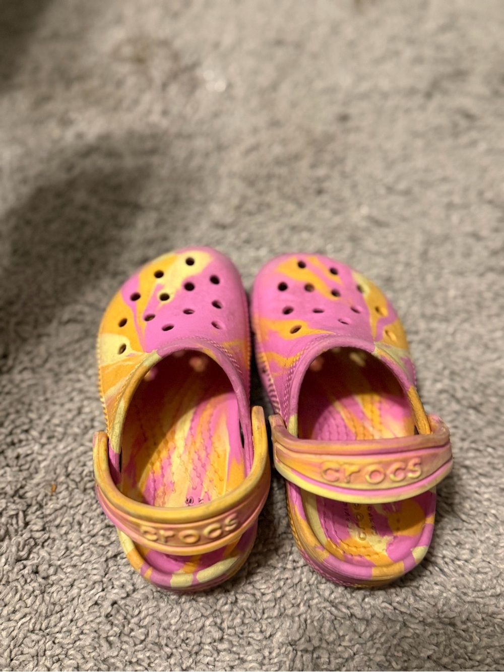 CROCS Kids Marbled Pink and Yellow Clog Sandals
